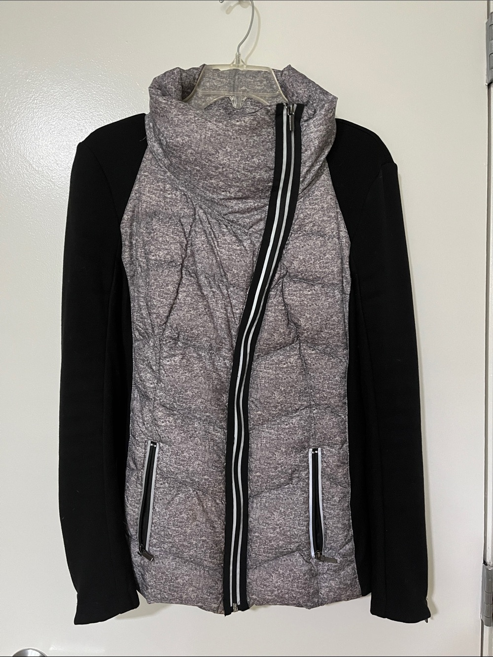 blanc noir Gray Quilted Front with Black Sleeves Zip Jacket